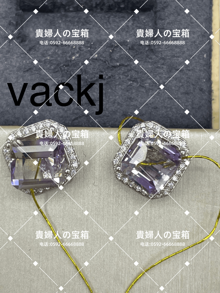 vackj - 貴婦人の宝箱